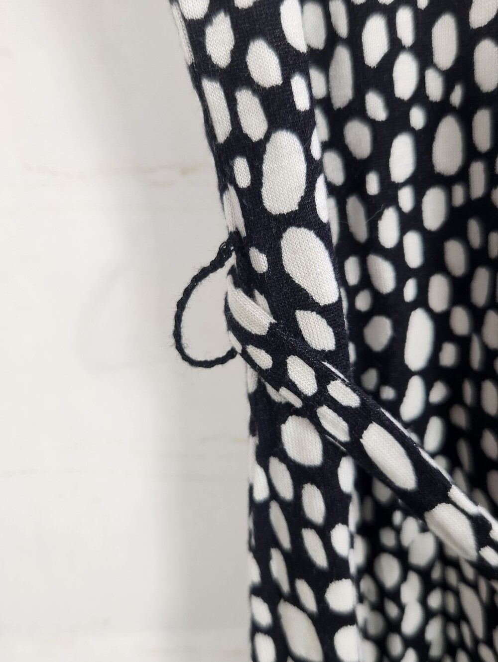 Boden Lucy EcoVero Tie Waist Midi Dress Black White Pebble Print Long Sleeve 4 - Picture 9 of 11